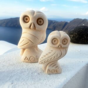 Alternative view of Owl, cast stone, 13cm