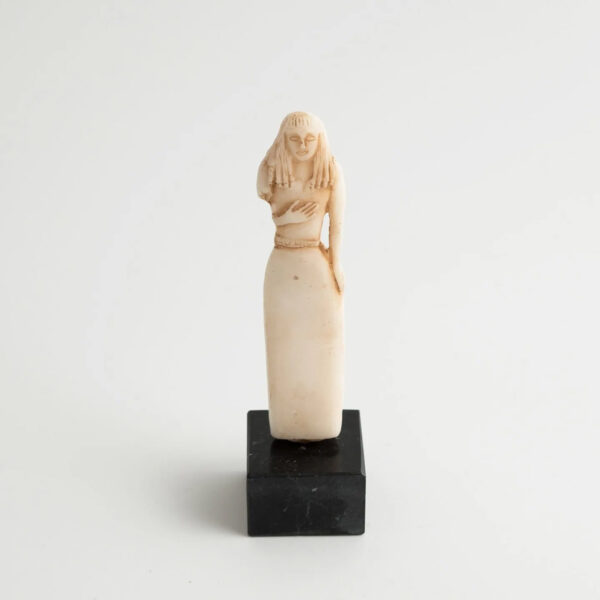 Priestess of Thera Statue, 11cm