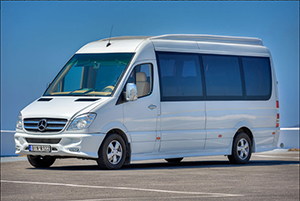 Arrival and departure shuttle bus transfer services in Santorini